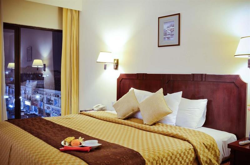 The Sun Hotel Sidoarjo Extérieur photo